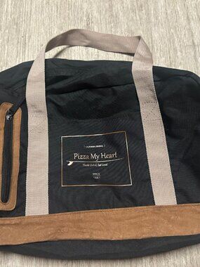 Leed's Pizza My Heart Duffle Bag w/shoulder strap 17x 10